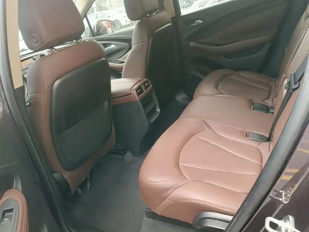 Buick Envision Plus 2017 28T AWD Luxury фото 17
