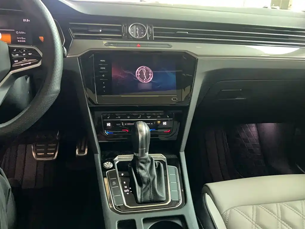 Volkswagen Magotan 2023 2 Million Units Anniversary Edition 330TSI DSG Leading Type фото 9