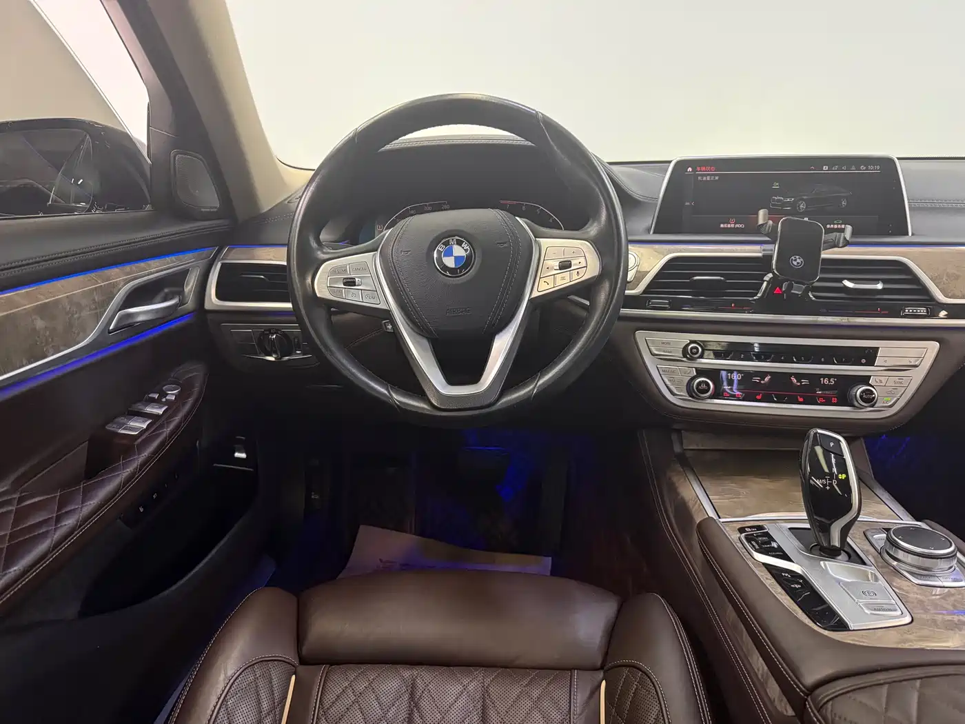 BMW 7 Series 2021 Model 740Li Leading Luxury Package фото 22
