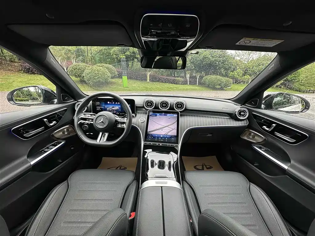 Mercedes-Benz C-Class 2025 C 260 L Night Sport Edition фото 6