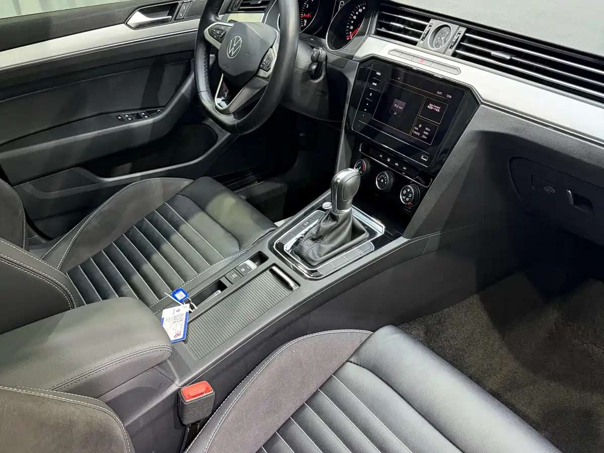 Volkswagen Magotan 2020 280TSI DSG Comfort фото 14