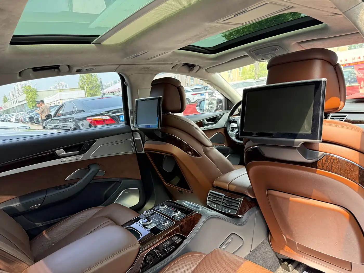 Audi A8 2014 A8L 6.3 FSI W12 quattro Flagship фото 19