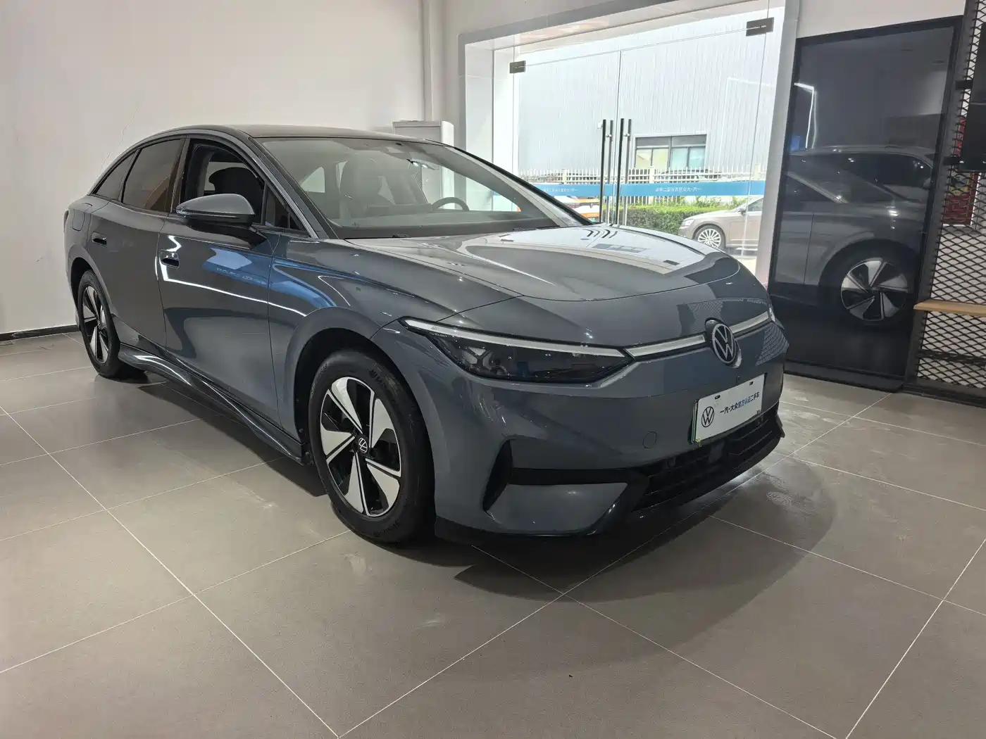 VOLKSWAGEN ID.7 VIZZION