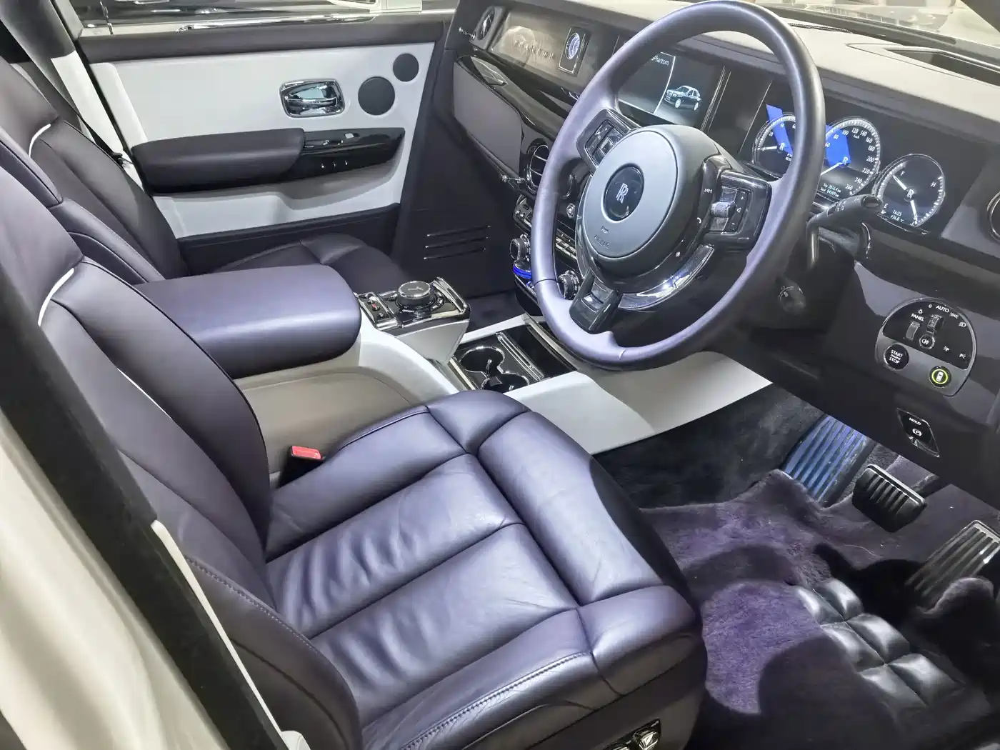 Rolls-Royce Phantom 2020 2018 6.7T Long Wheelbase Version