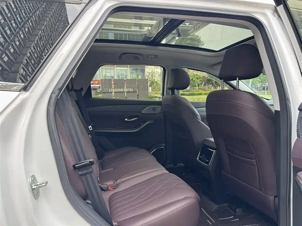 Jetour X90 PRO 2025 2024 1.6T DCT Luxury 7-Seater