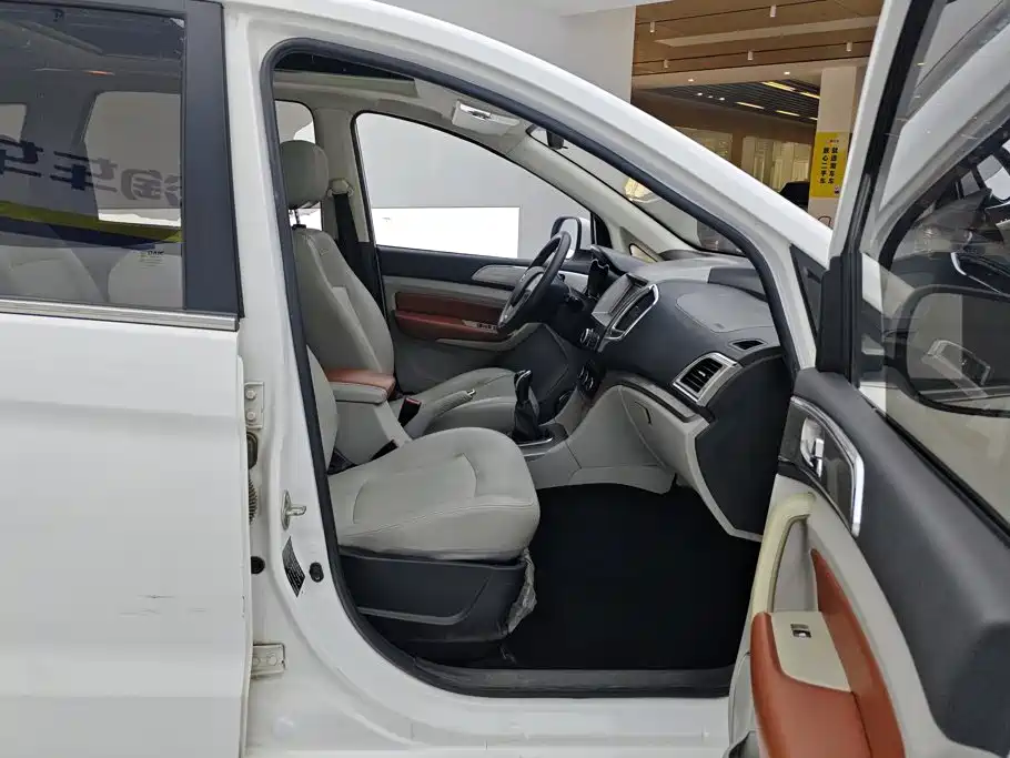 BAIC Huansu H3 2017 2016 H3F 1.5L Manual Noble
