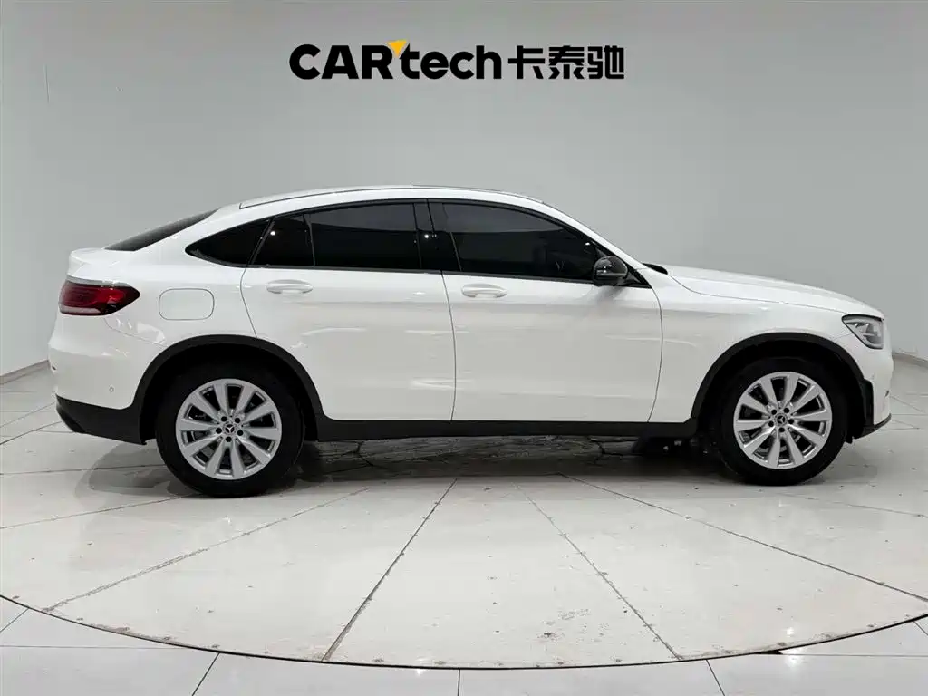 Mercedes-Benz GLC Coupe 2021 GLC 260 4MATIC Coupe SUV фото 12