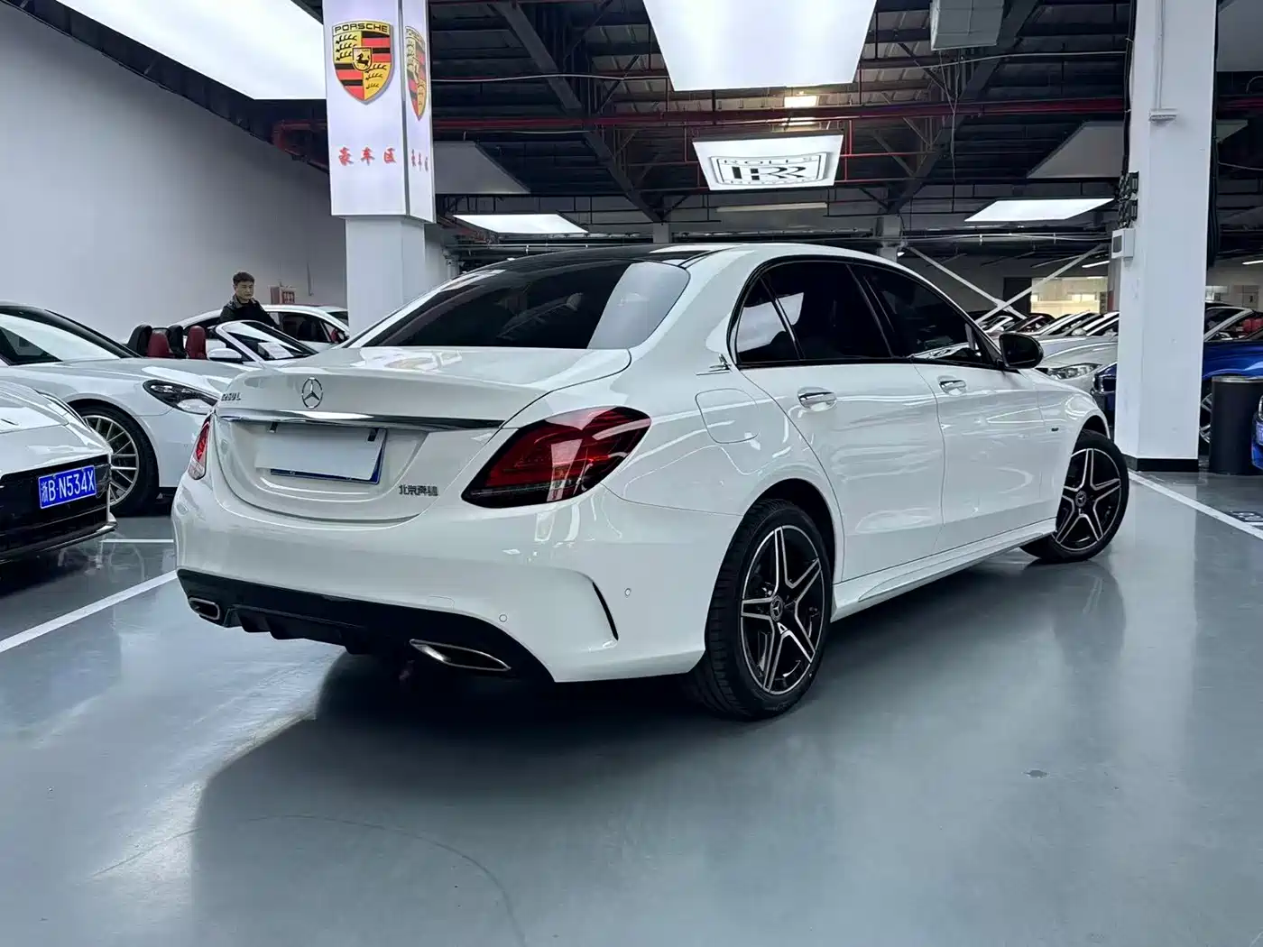 MERCEDES-BENZ C CLASS