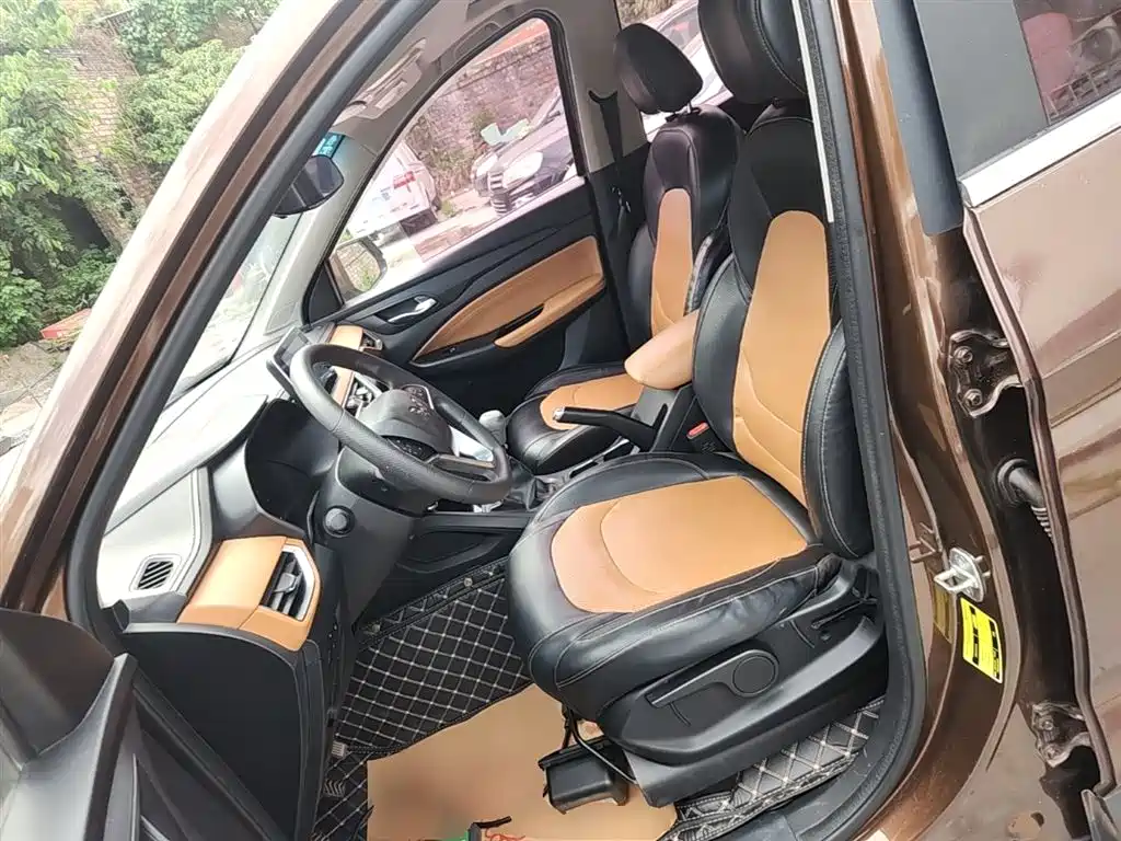 Wuling Motors Wuling Hongguang S3 2018 2018 1.5L Manual Luxury China V