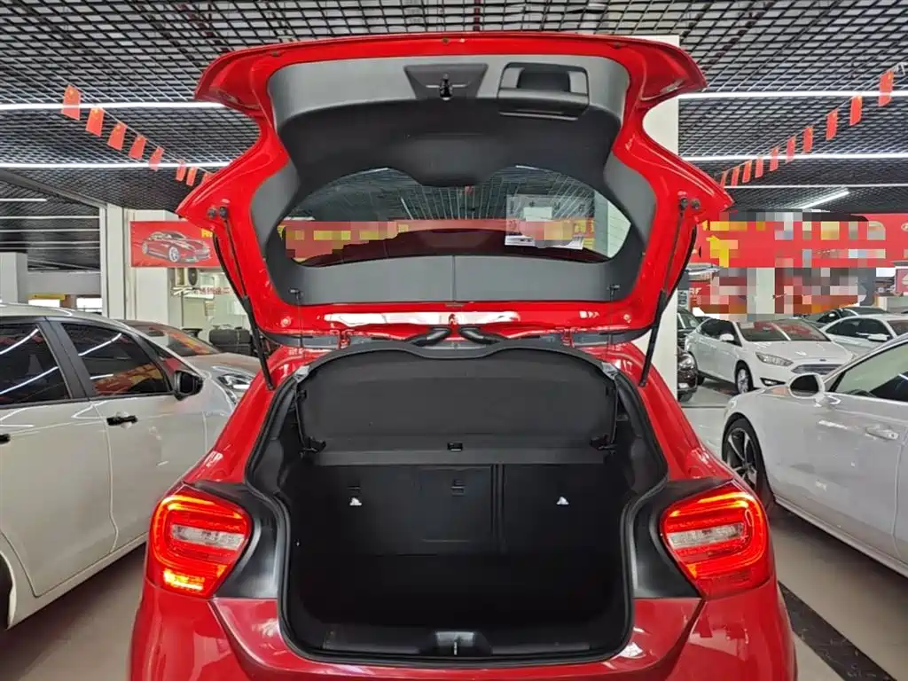 Mercedes-Benz A-Class (Import) 2015 A 180 Standard фото 19