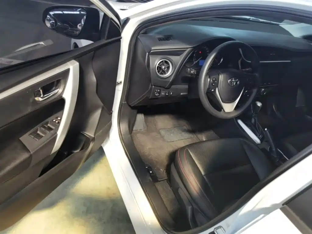 Toyota Levin 2017 Facelift 185T CVT Elite Edition China VI фото 16