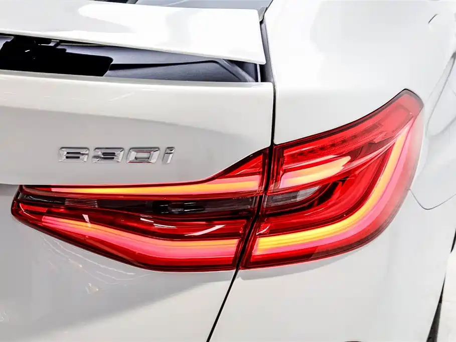BMW 6 Series GT 2022 Model 630i Luxury Design Package фото 11
