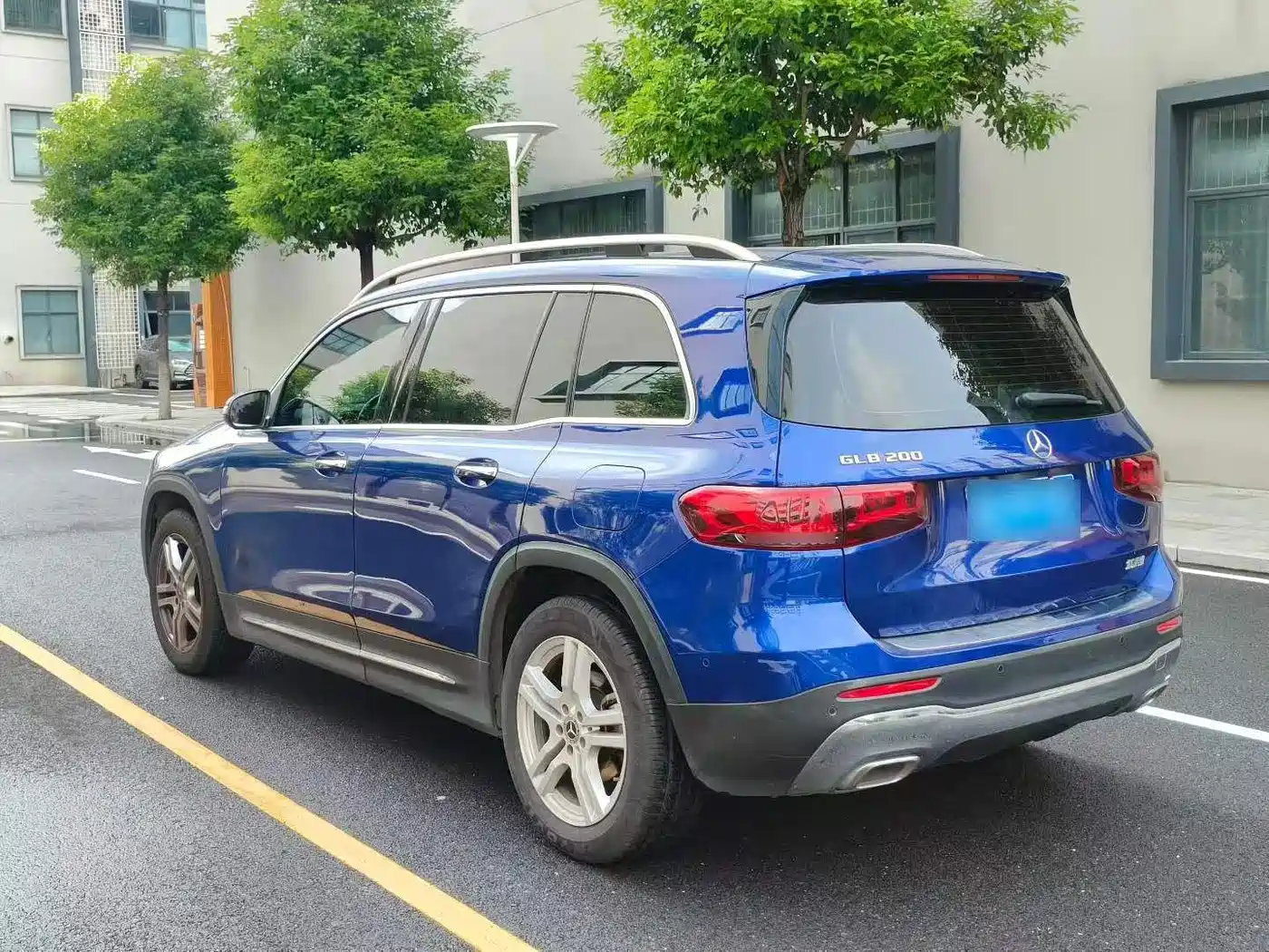 Фото 4 - Mercedes-Benz GLB