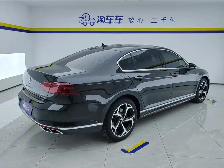 Volkswagen Magotan 2023 2 Million Units Anniversary Edition 330TSI DSG Leading Type фото 3