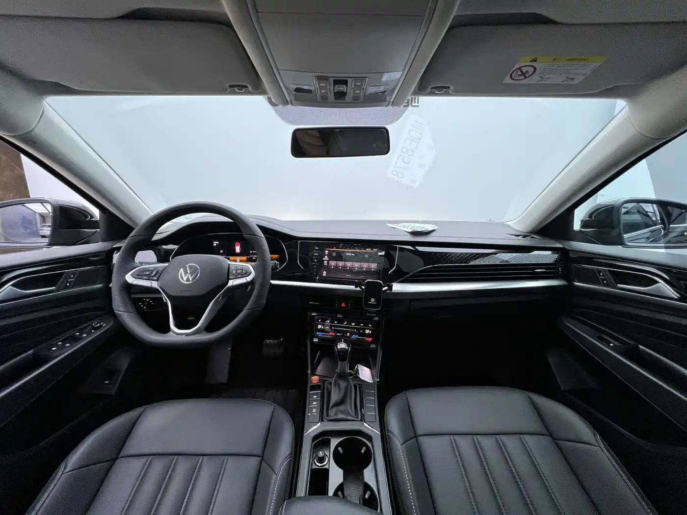 Volkswagen Passat 2022 280TSI Business Edition фото 5