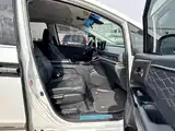 Фото 8 - Honda Elysion