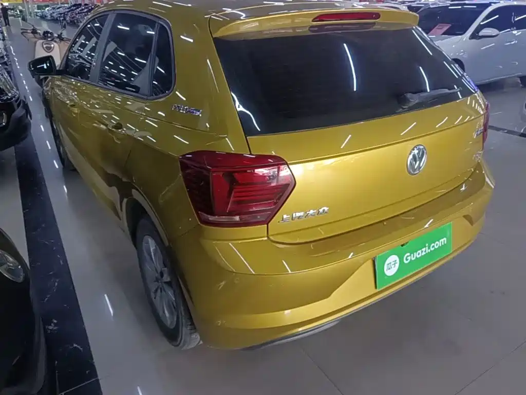 Фото 5 - Volkswagen Polo