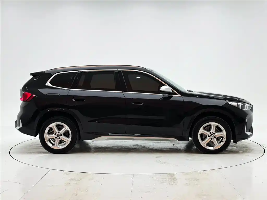 BMW X1 2023 sDrive20Li X Design Package фото 9