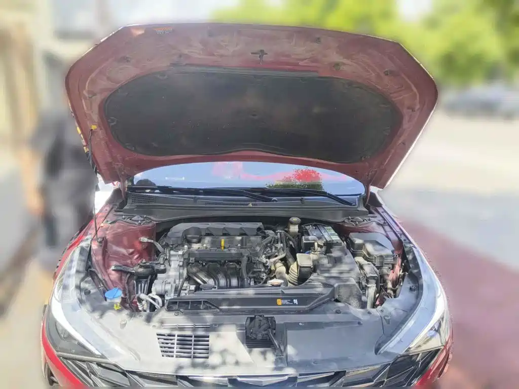 Фото 3 - Hyundai Elantra