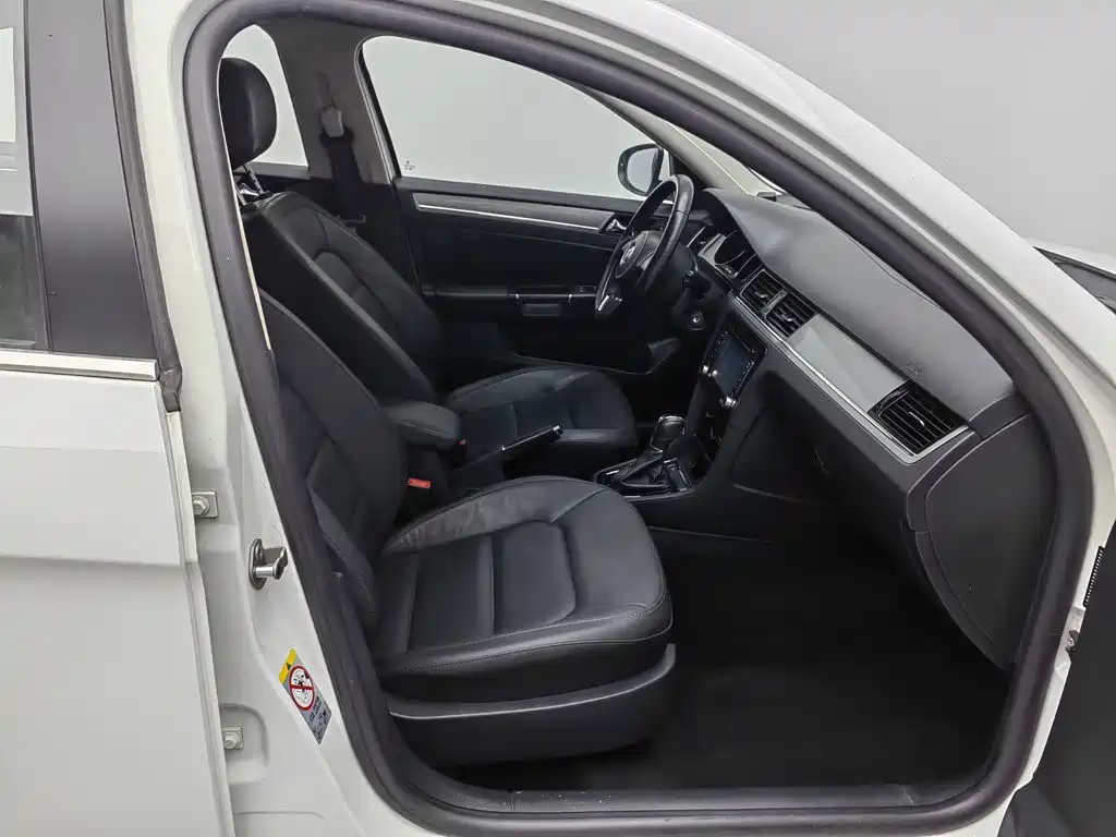 Volkswagen Bora 2013 2013 1.6L Automatic Comfort Model