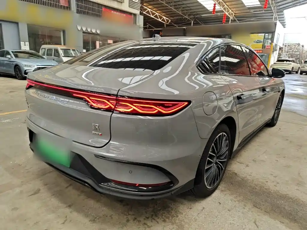 BYD Han 2025 2025 DM-i Smart Driving Edition 125KM LiDAR Flagship