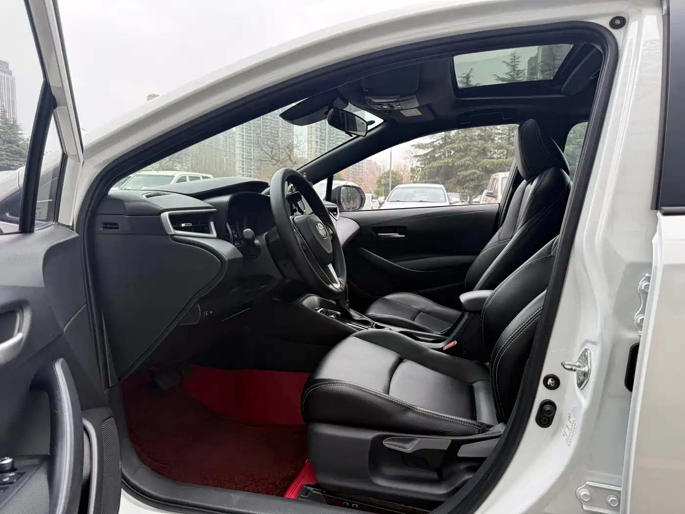 Toyota Levin 2022 185T CVT Luxury Edition фото 4