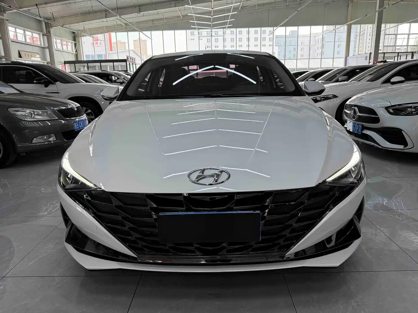 Hyundai Elantra 2023 1.5L CVT GLX Elite Edition фото 2