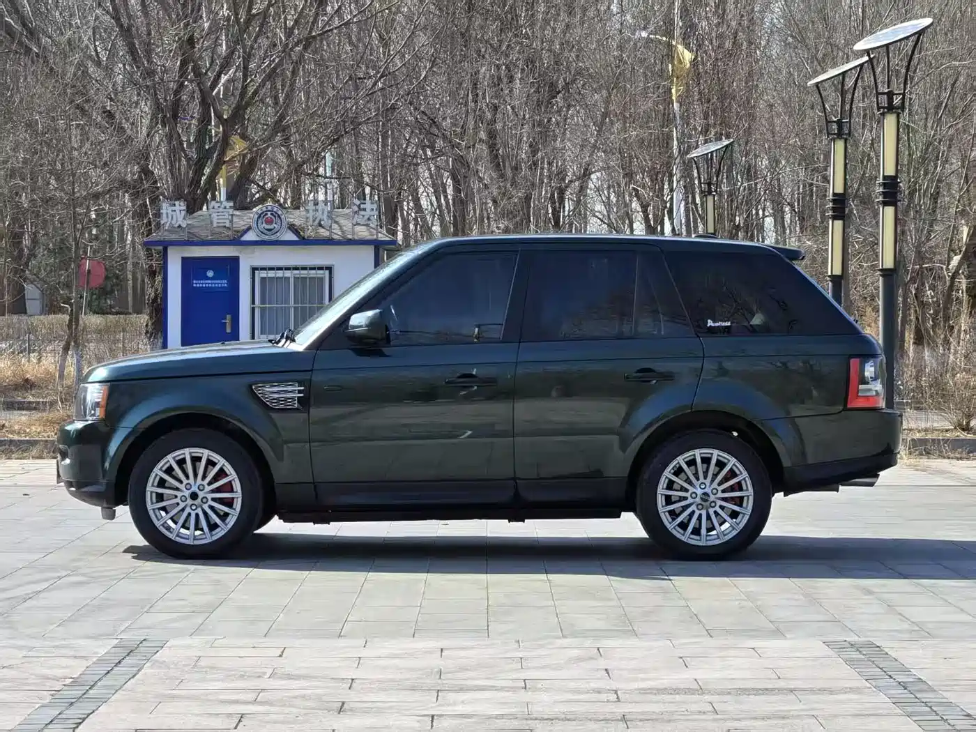 Land Rover Range Rover Sport 2011 5.0 NA V8 HSE фото 3