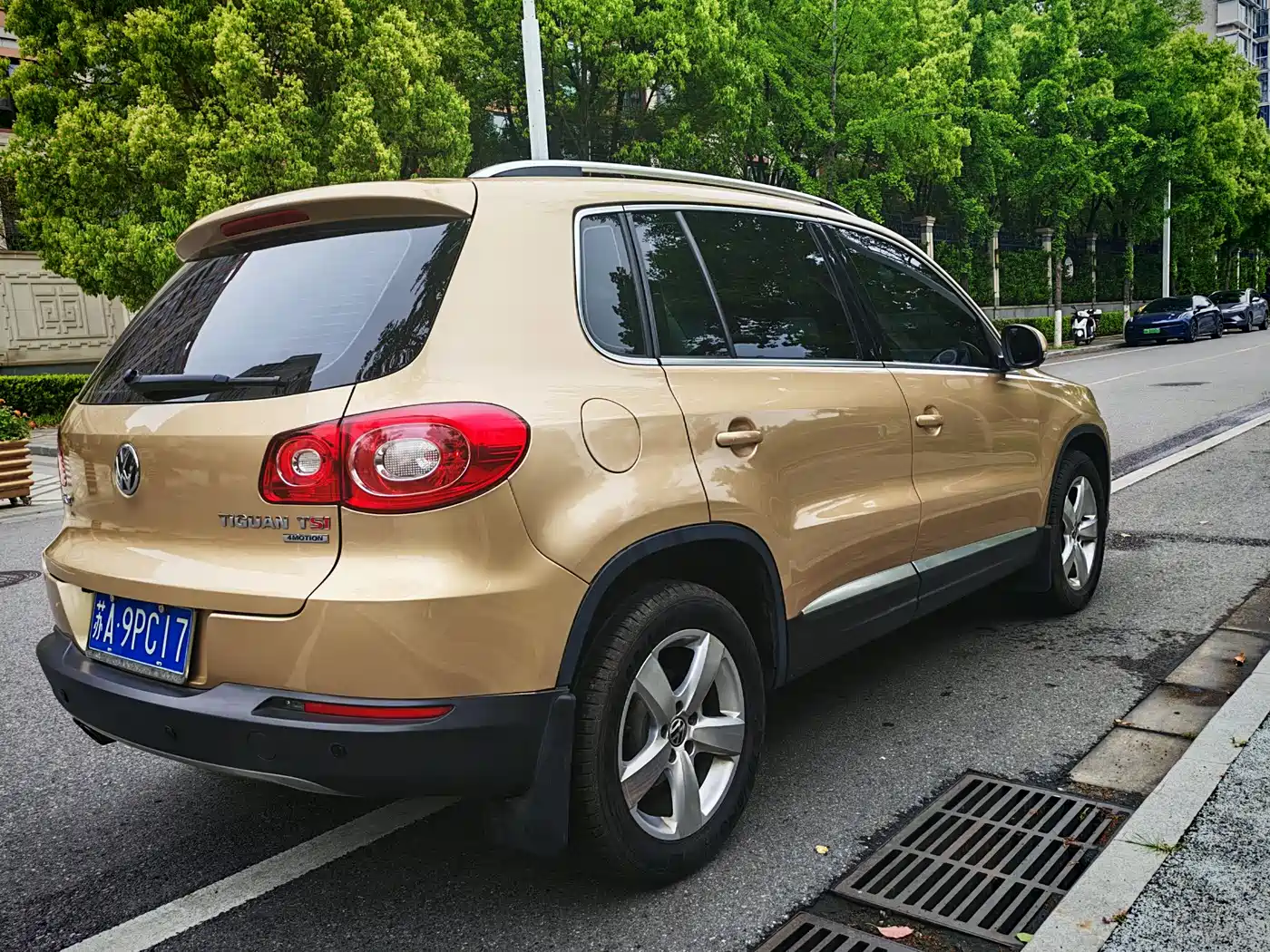 Volkswagen Tiguan 2013 2.0TSI Auto 4WD Luxury Edition фото 6