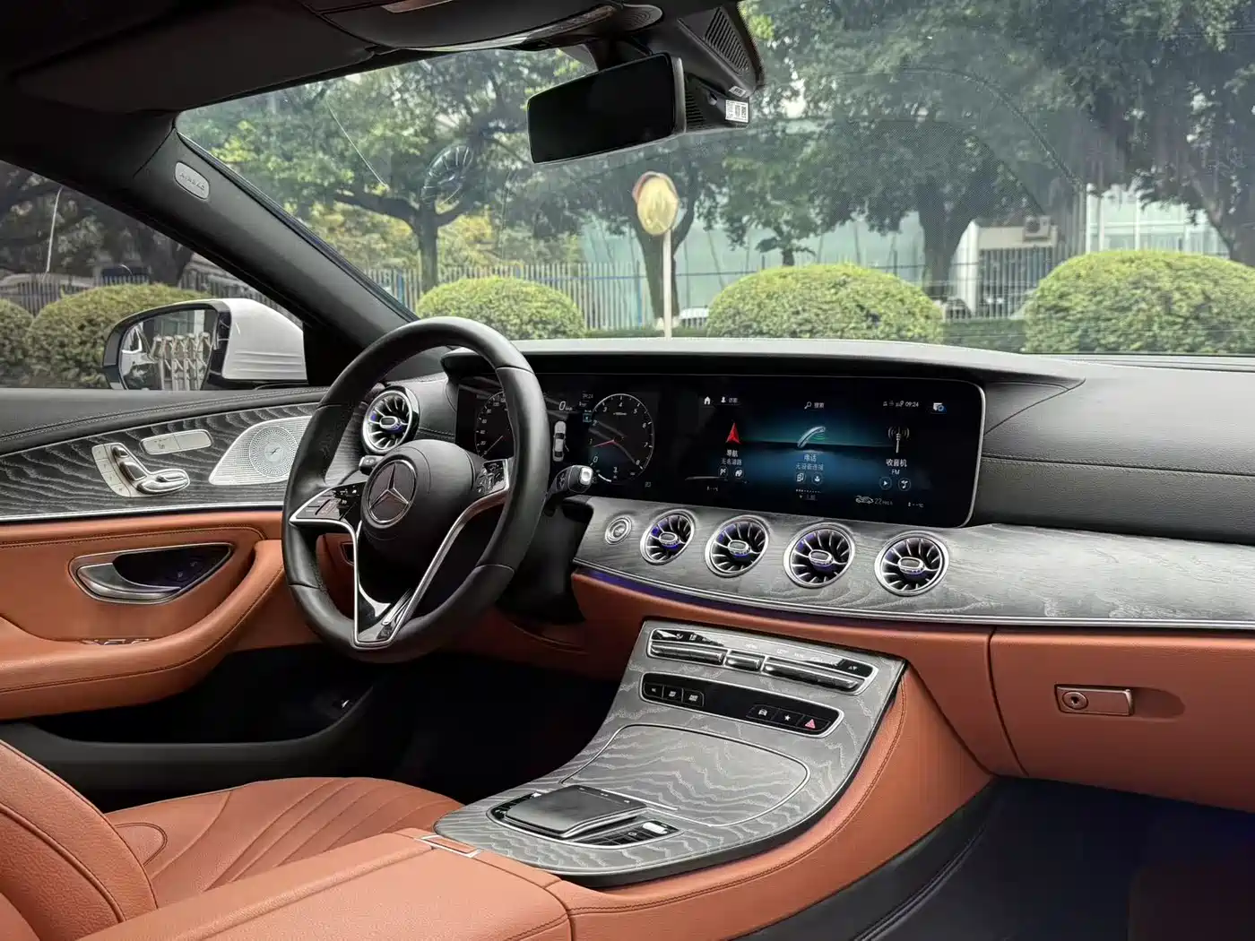 MERCEDES-BENZ CLS