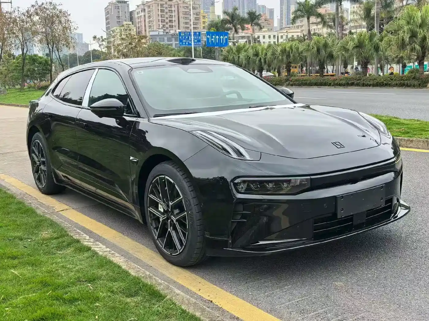 ZEEKR EXTREME KRYPTON 001