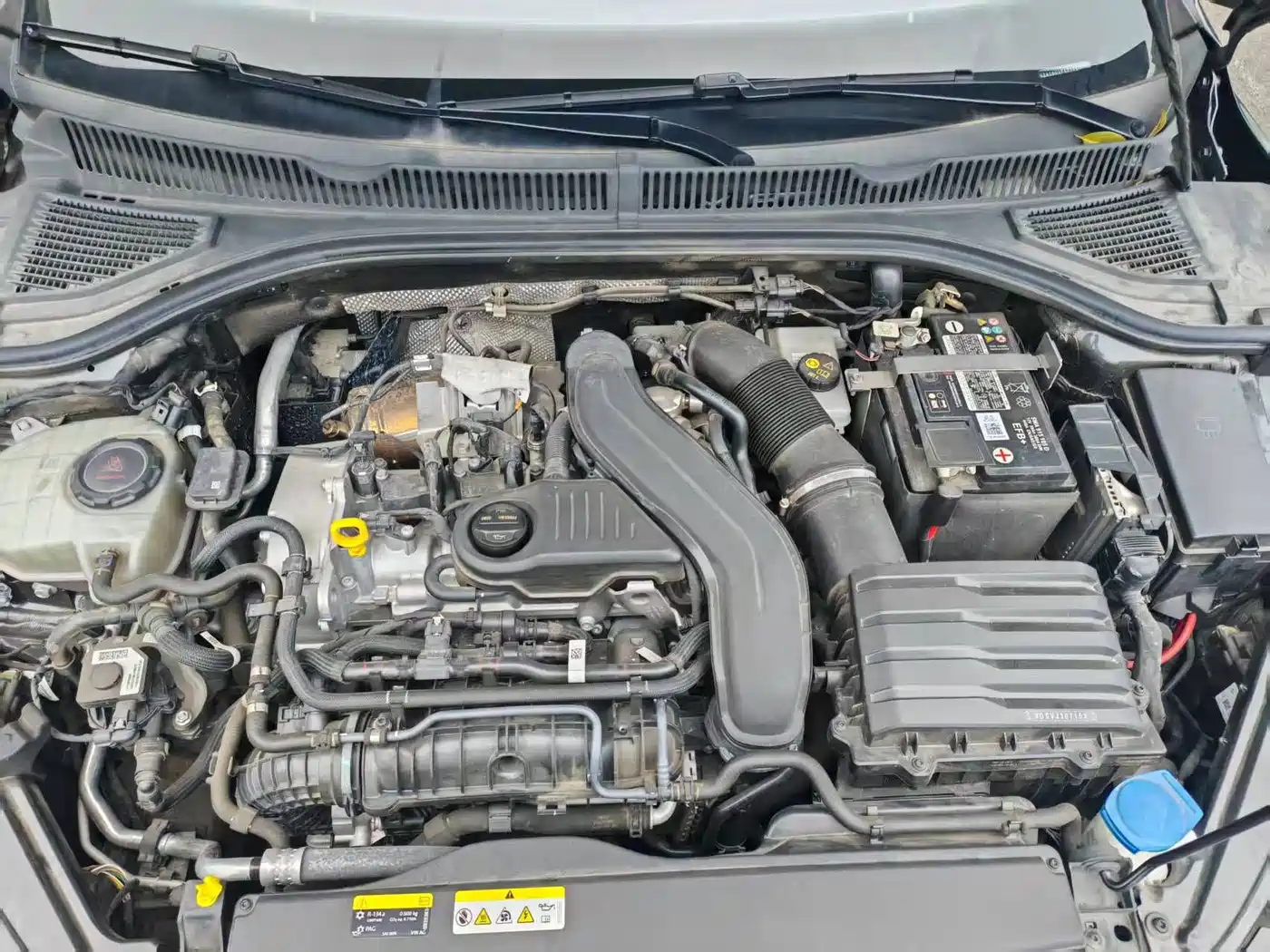 Volkswagen Sagitar 2023 300TSI DSG Surpassing Edition фото 5