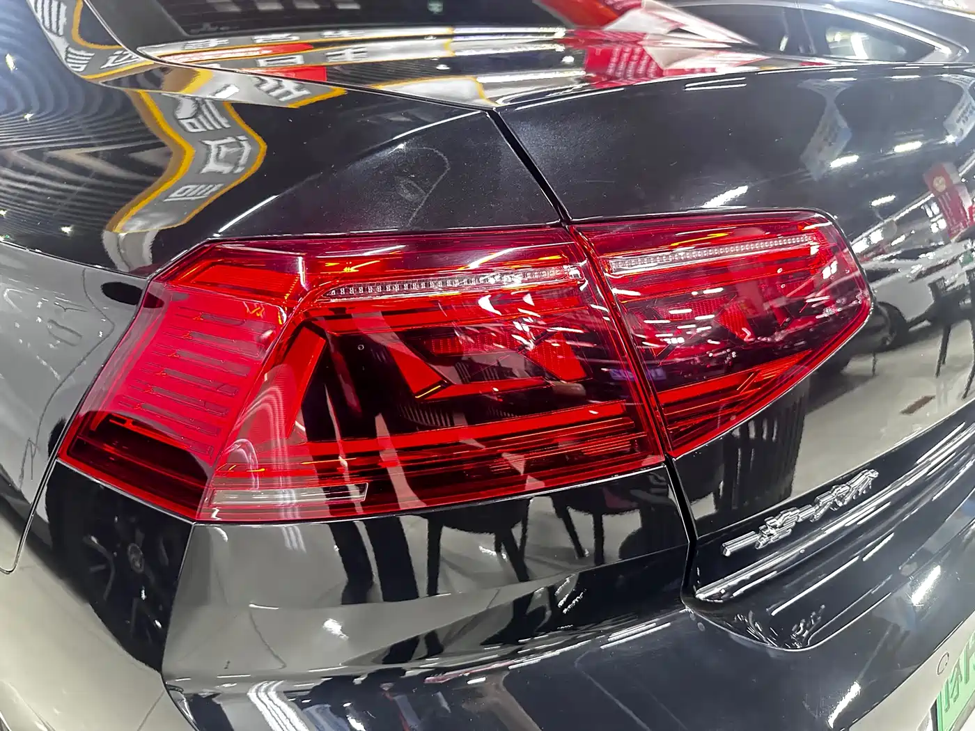 Volkswagen Magotan GTE Plug-in Hybrid 2022 GTE Luxury фото 18
