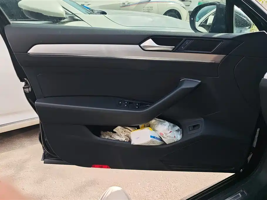 Volkswagen Magotan 2018 280TSI DSG Comfort фото 7