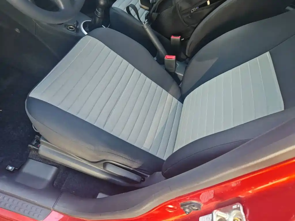 Фото 15 - Suzuki Swift