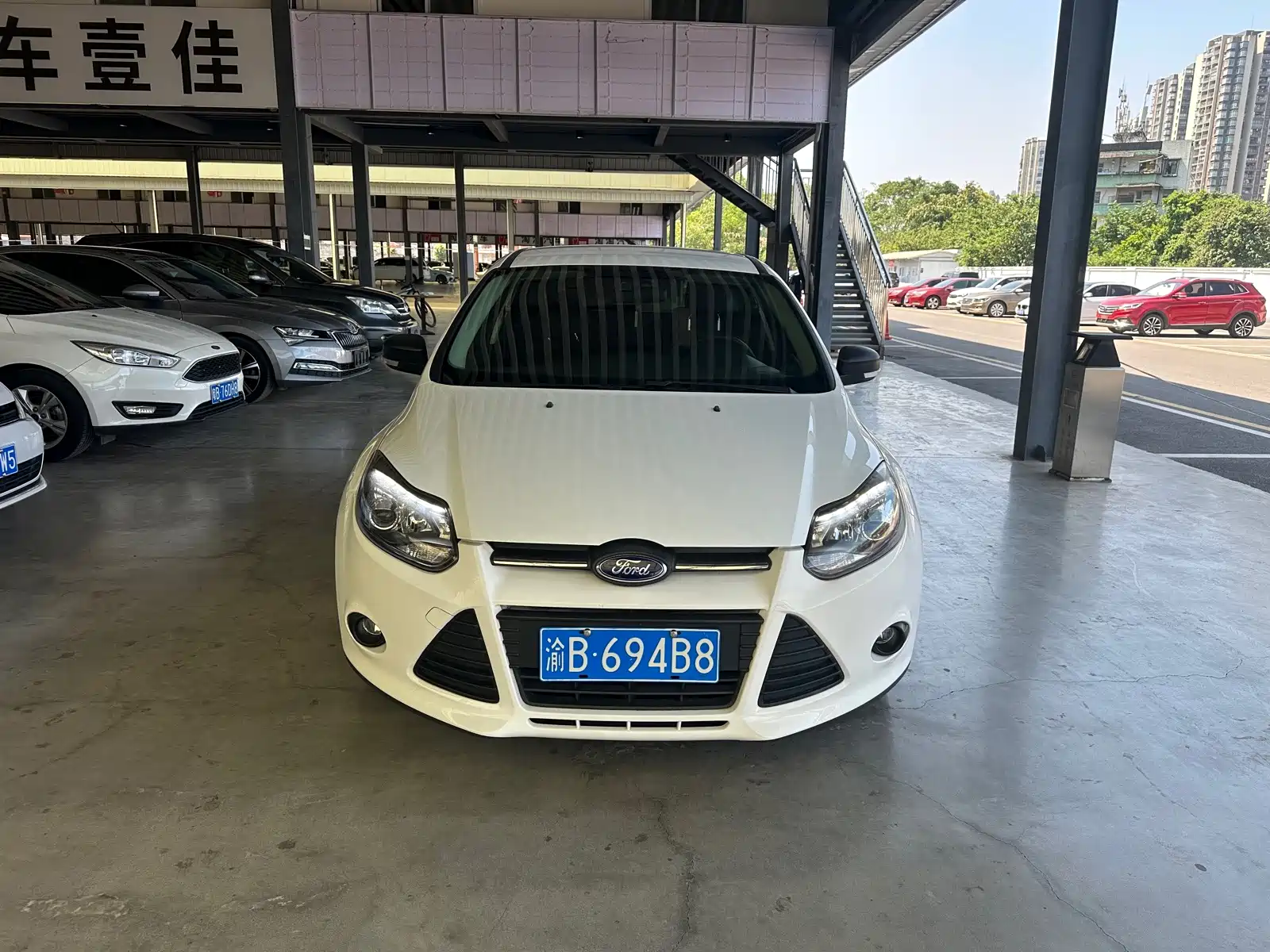 Фото 2 - Ford Focus