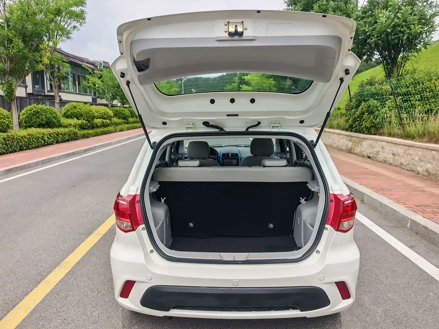 BAIC New Energy EV 2015 2015 EV160 Elegant Edition