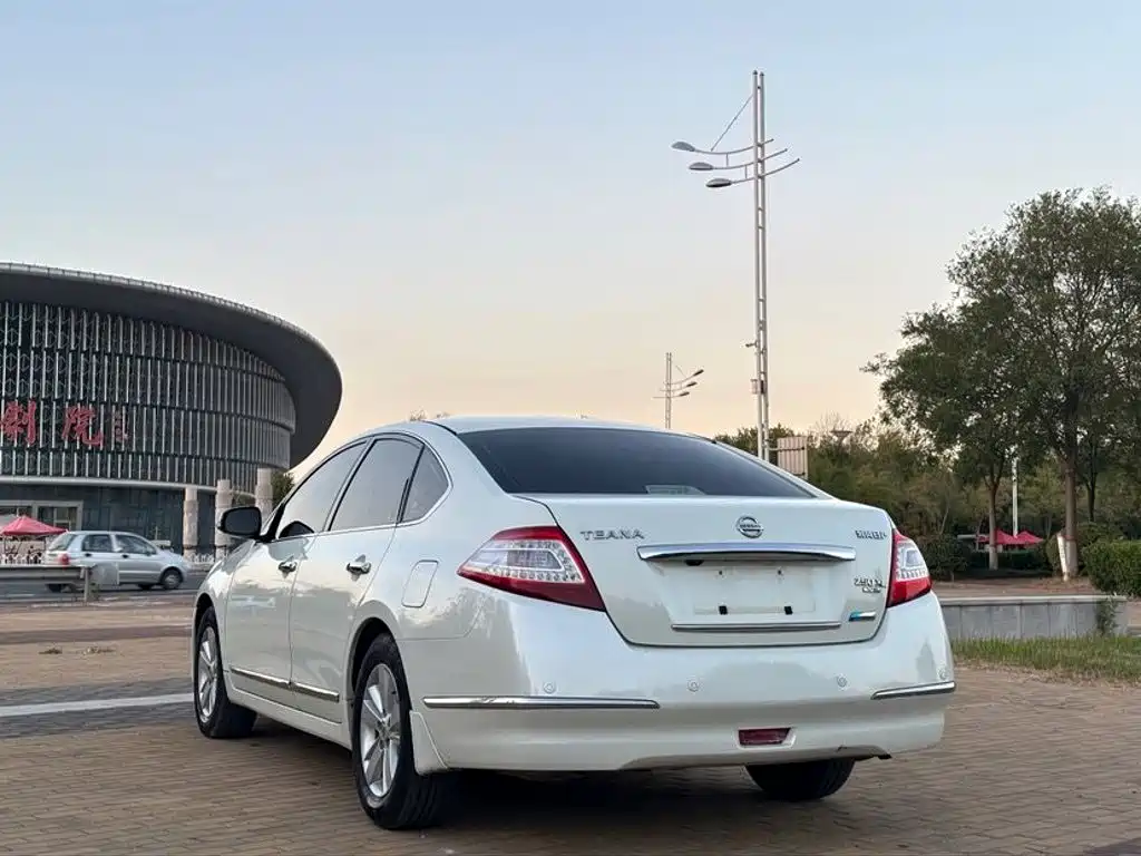 Фото 6 - Nissan Teana