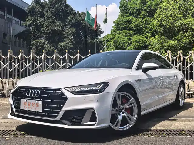 AUDI A7L