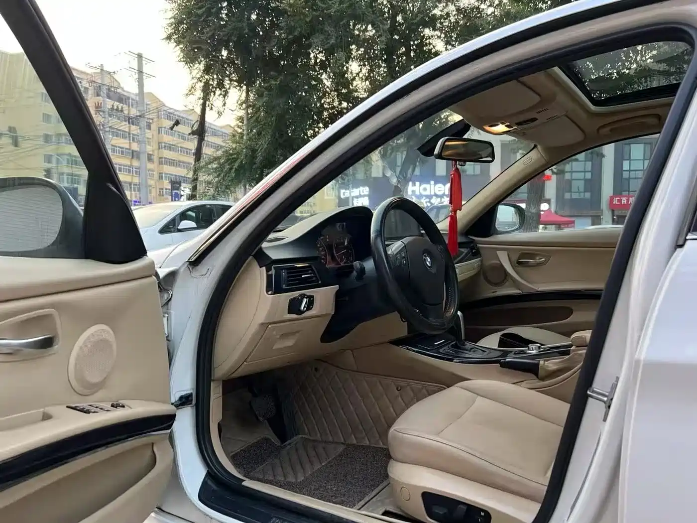 BMW 3 Series (Import) 2012 318i Leading фото 9