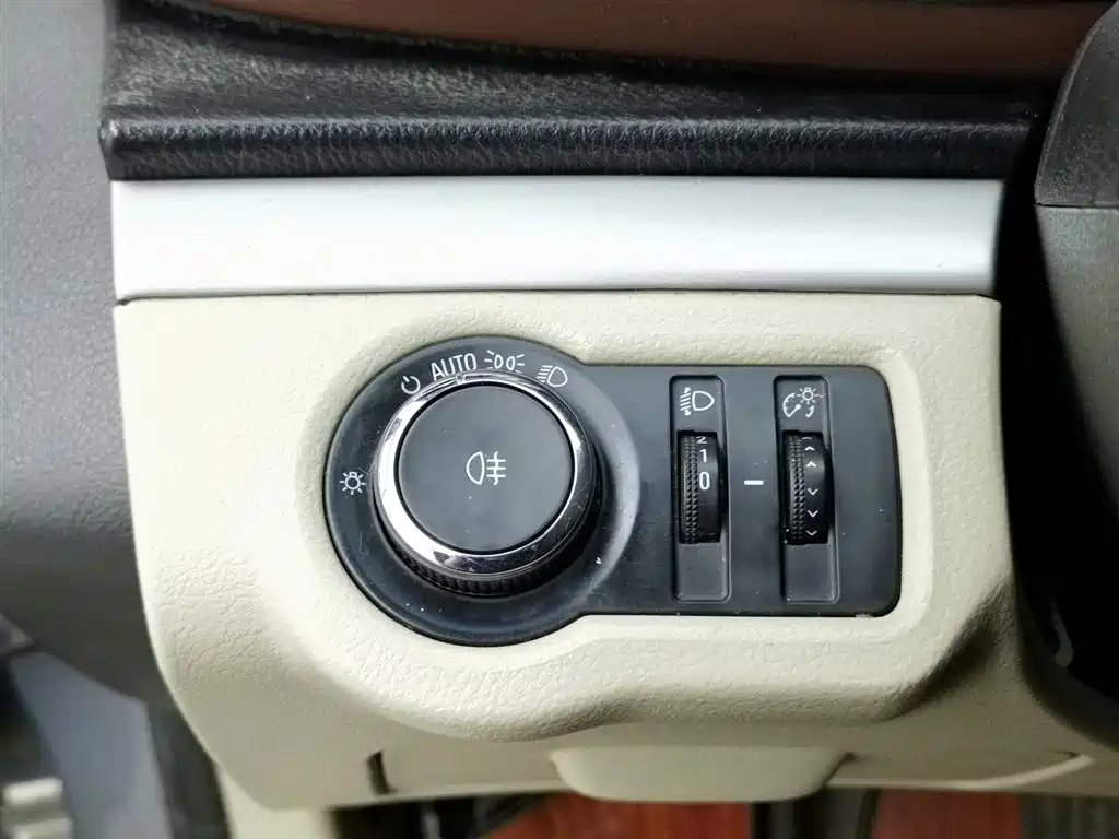 Buick GL8 2018 28T Luxury Model China VI фото 21