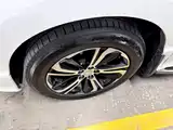 Фото 4 - Honda UR-V