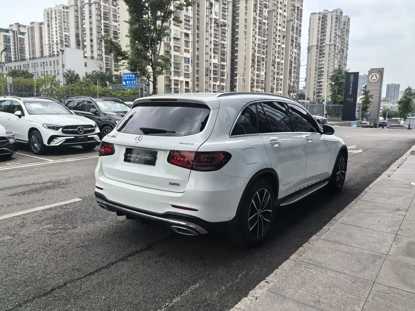 Mercedes-Benz GLC 2022 Model GLC 300 L 4MATIC Dynamic Edition фото 9