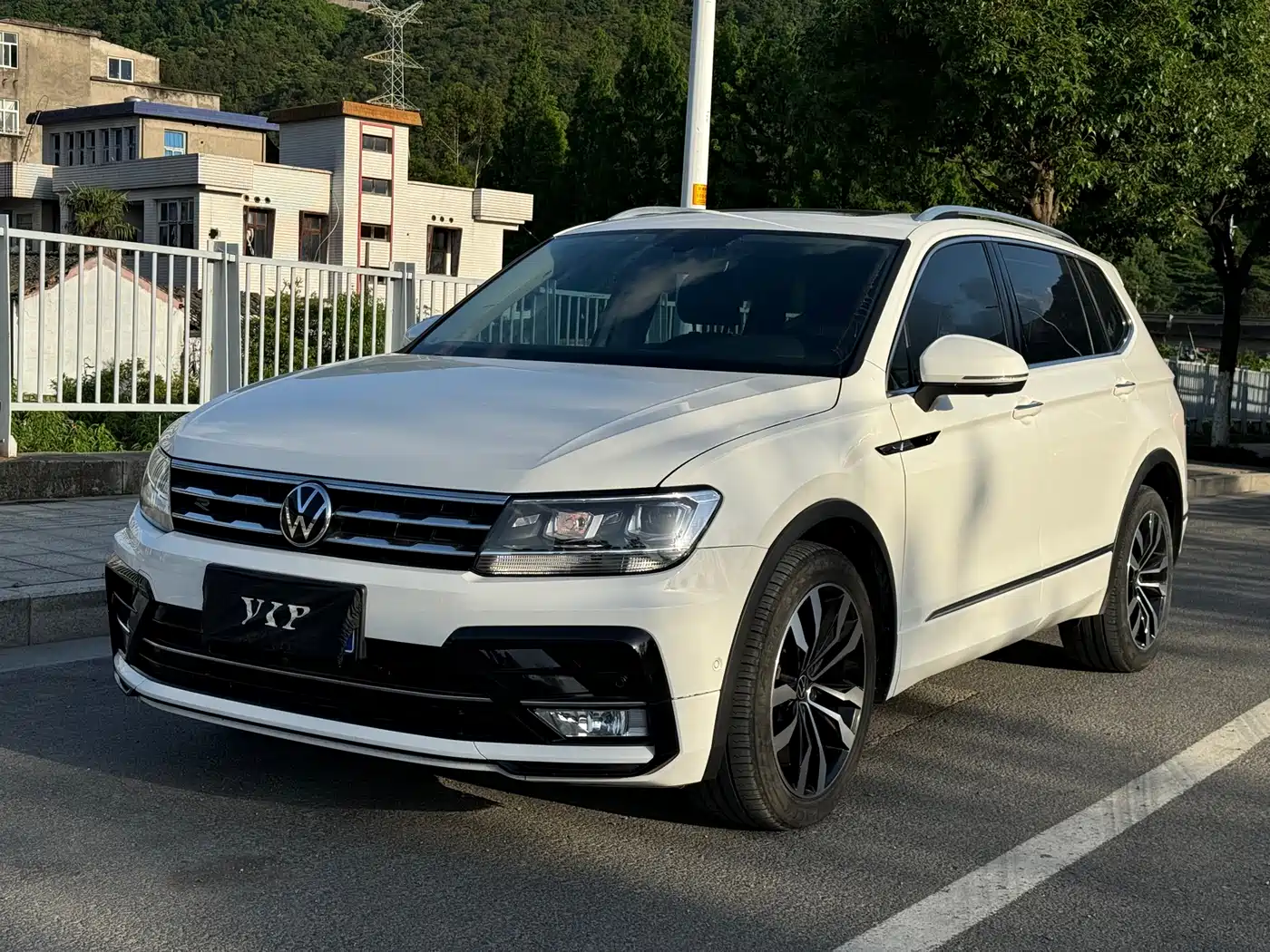 Volkswagen Tiguan L 2021 330TSI Automatic 2WD R-Line Premium