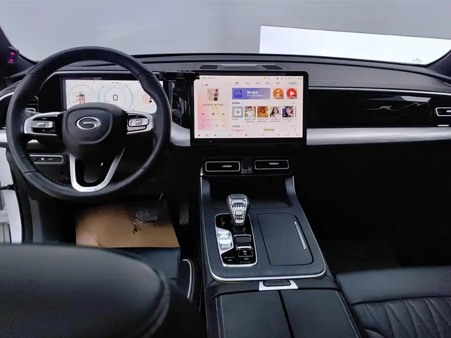 GAC Trumpchi Trumpchi GS8 2024 Navigator Series 2.0TGDI 2WD Luxury Smart Connect Edition фото 12