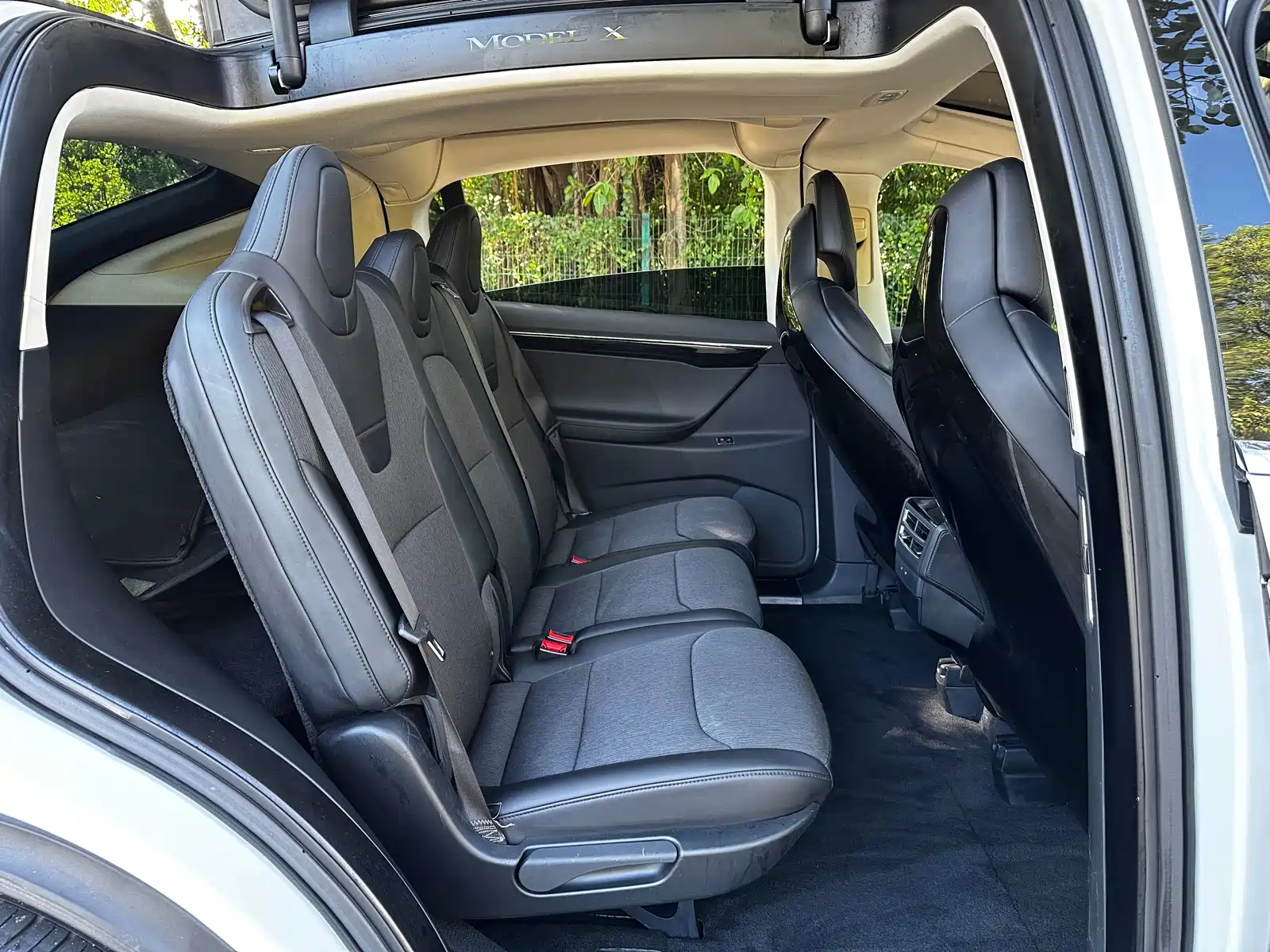Фото 16 - Tesla Model X