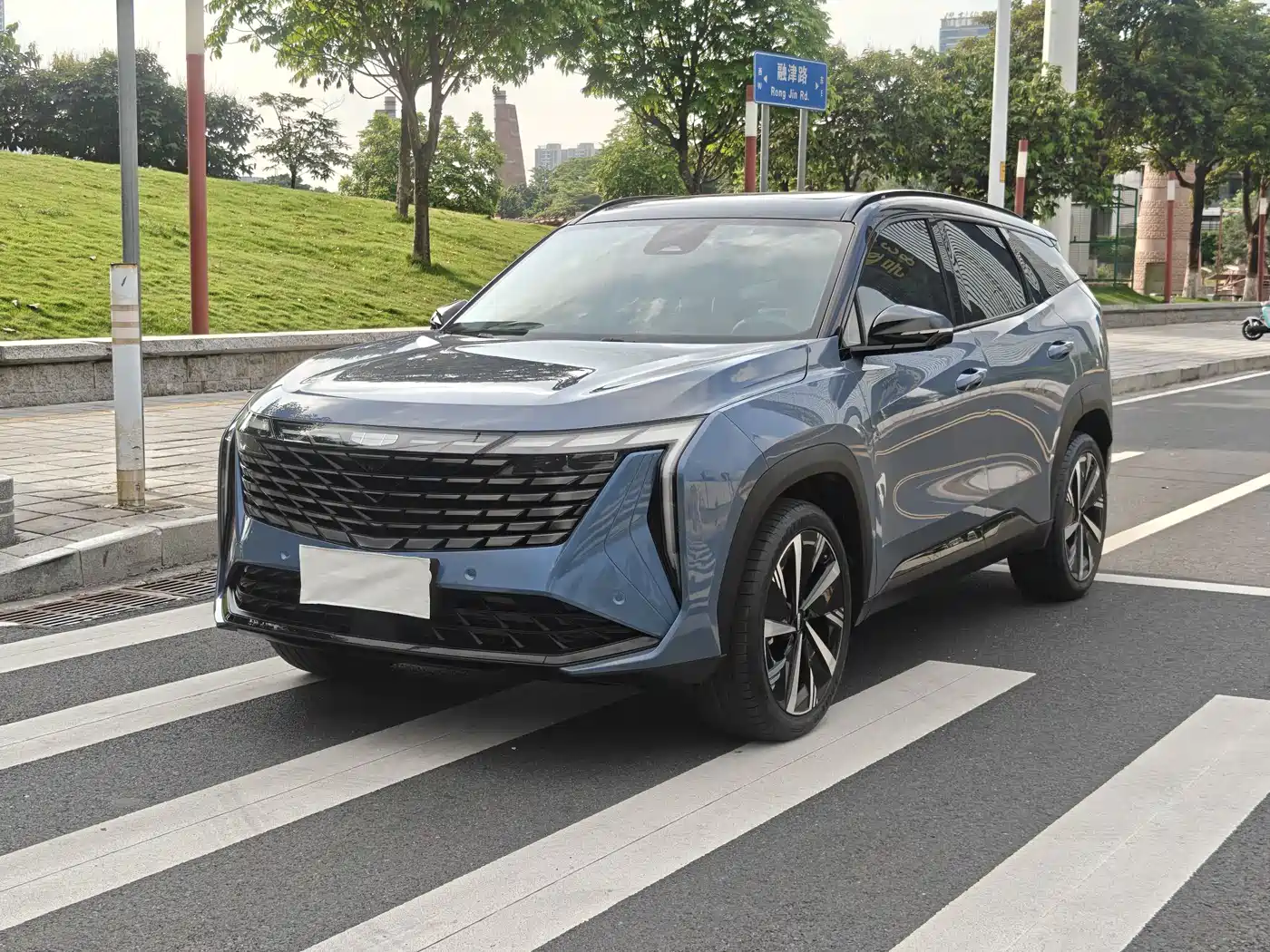 Geely Boyue L 2023 2.0TD DCT Premium Model