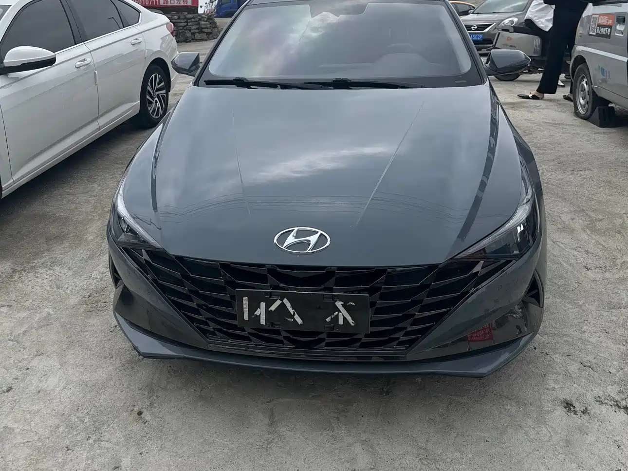 Hyundai Elantra 2021 1.5L CVT GLX Elite Edition фото 2