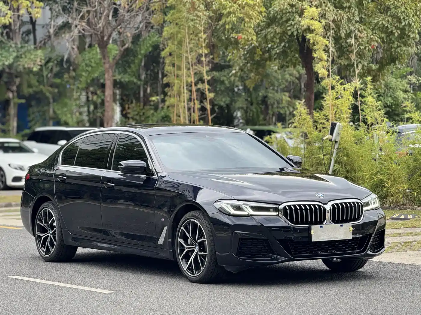 BMW 5 Series 2023 Facelift 530Li Premium M Sport Package фото 3