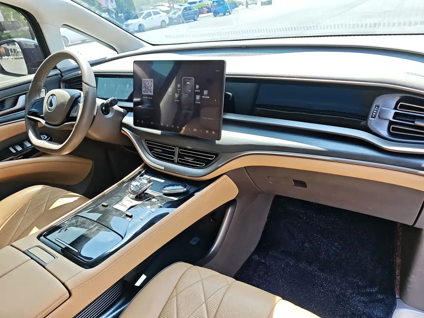 Denza D9 2024 DM-i 980 AWD Flagship фото 8